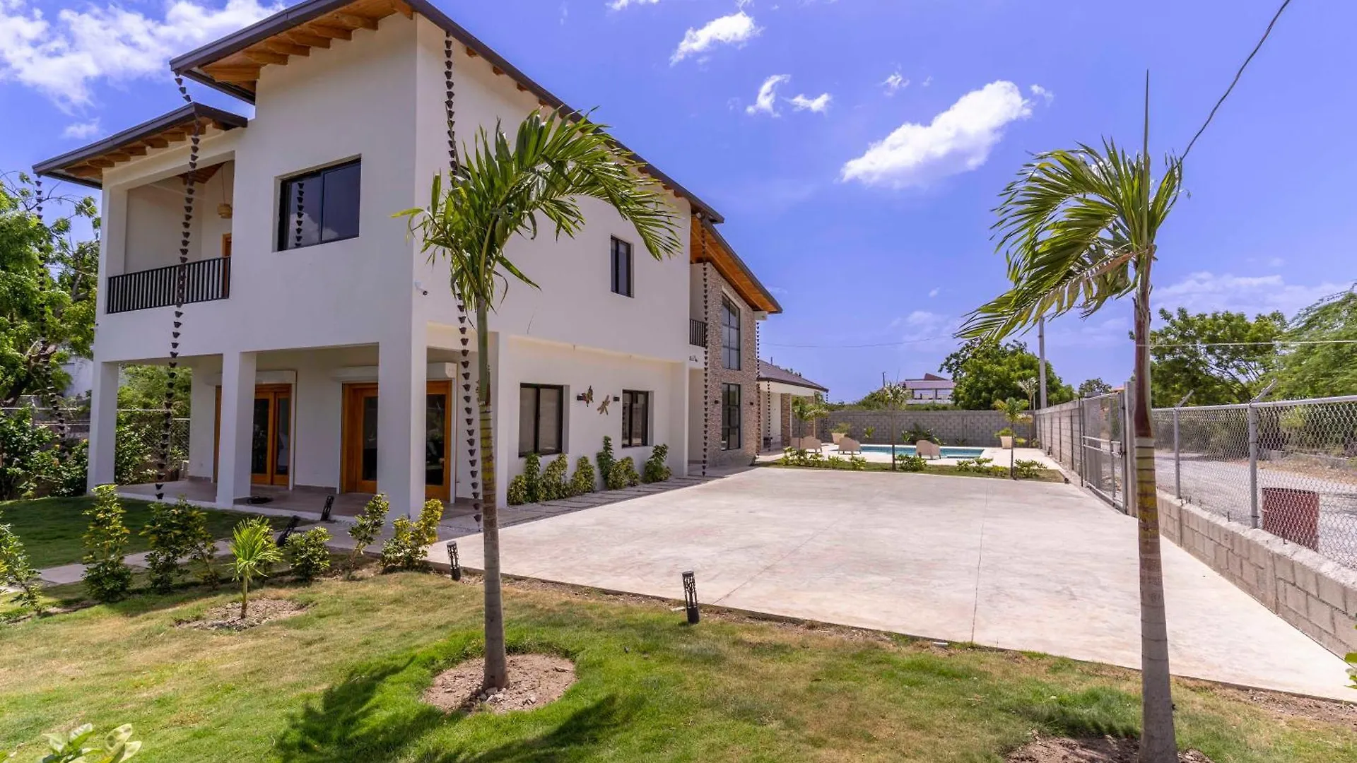 Luxury Beach Villa With Private Pool, Jacuzzi, Beach Club Access With Restaurant & Adventure Nearby Baní 0*,