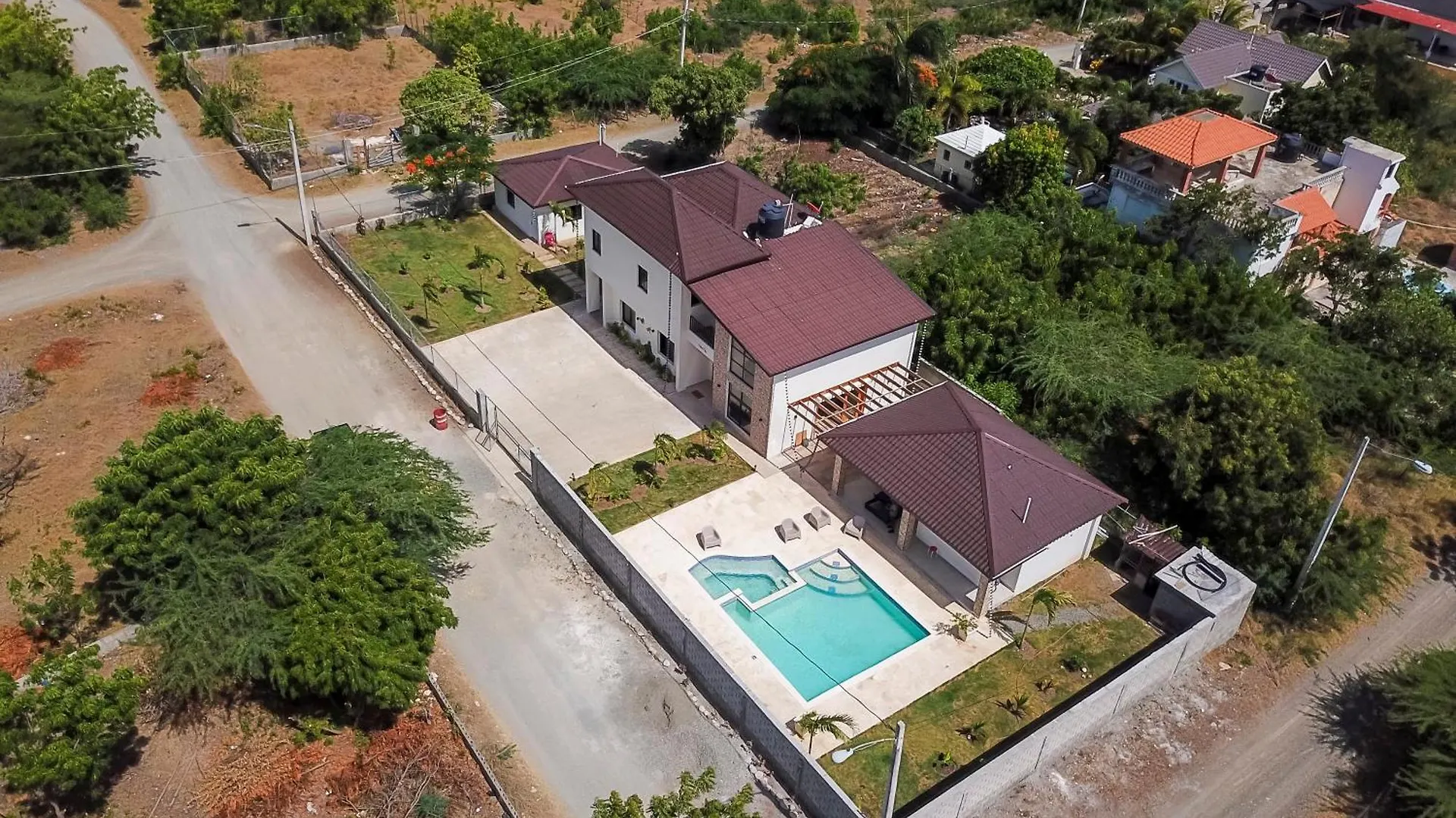 Luxury Beach Villa With Private Pool, Jacuzzi, Beach Club Access With Restaurant & Adventure Nearby Baní 0*,  Den Dominikanske Republik