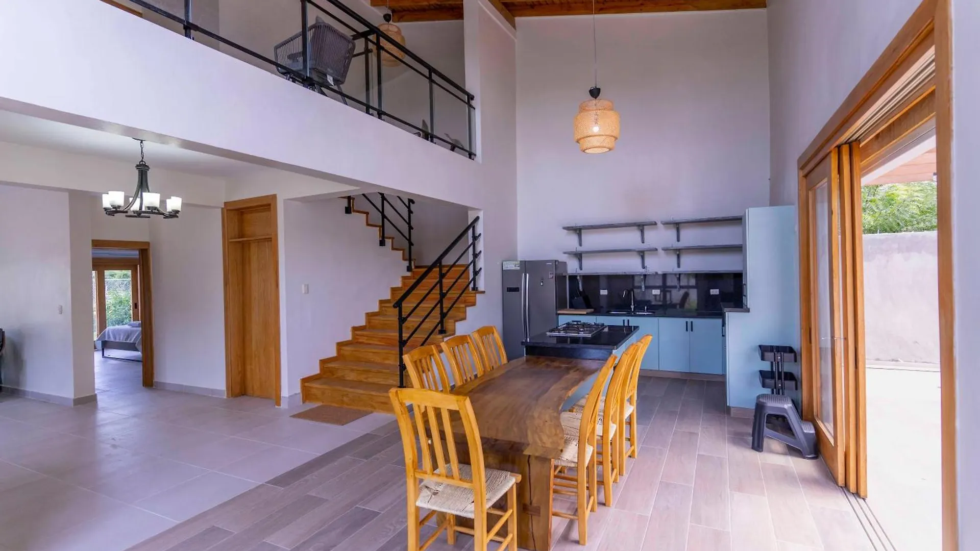 Luxury Beach Villa With Private Pool, Jacuzzi, Beach Club Access With Restaurant & Adventure Nearby Baní