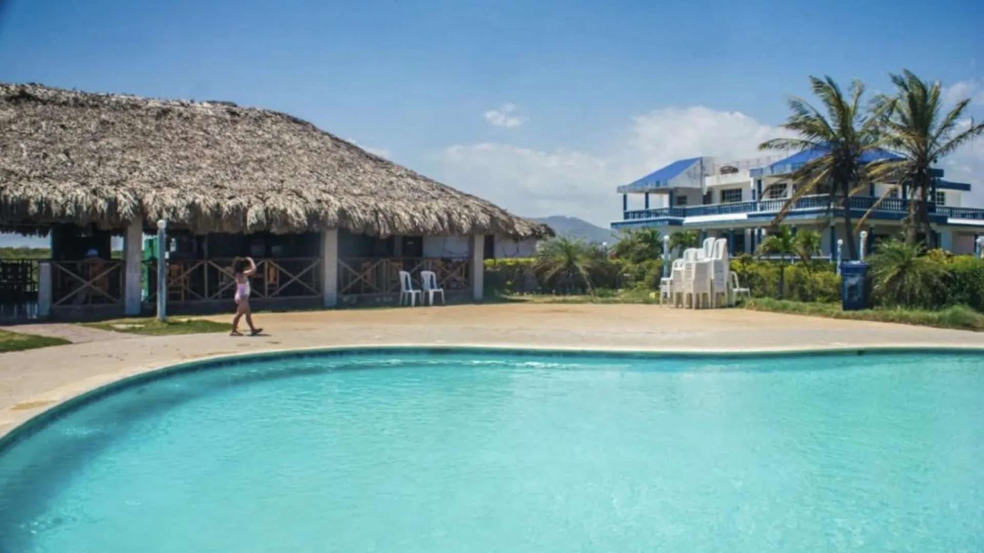 Luxury Beach Villa With Private Pool, Jacuzzi, Beach Club Access With Restaurant & Adventure Nearby Baní